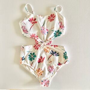 ❌SOLD❌NEW O’Neill Girl’s “Brook” Floral Knot One Piece swimsuit -Size 10